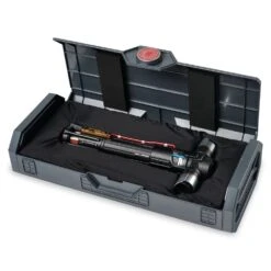 Disney Kylo Ren LIGHTSABER Hilt – Star Wars: Galaxy's Edge